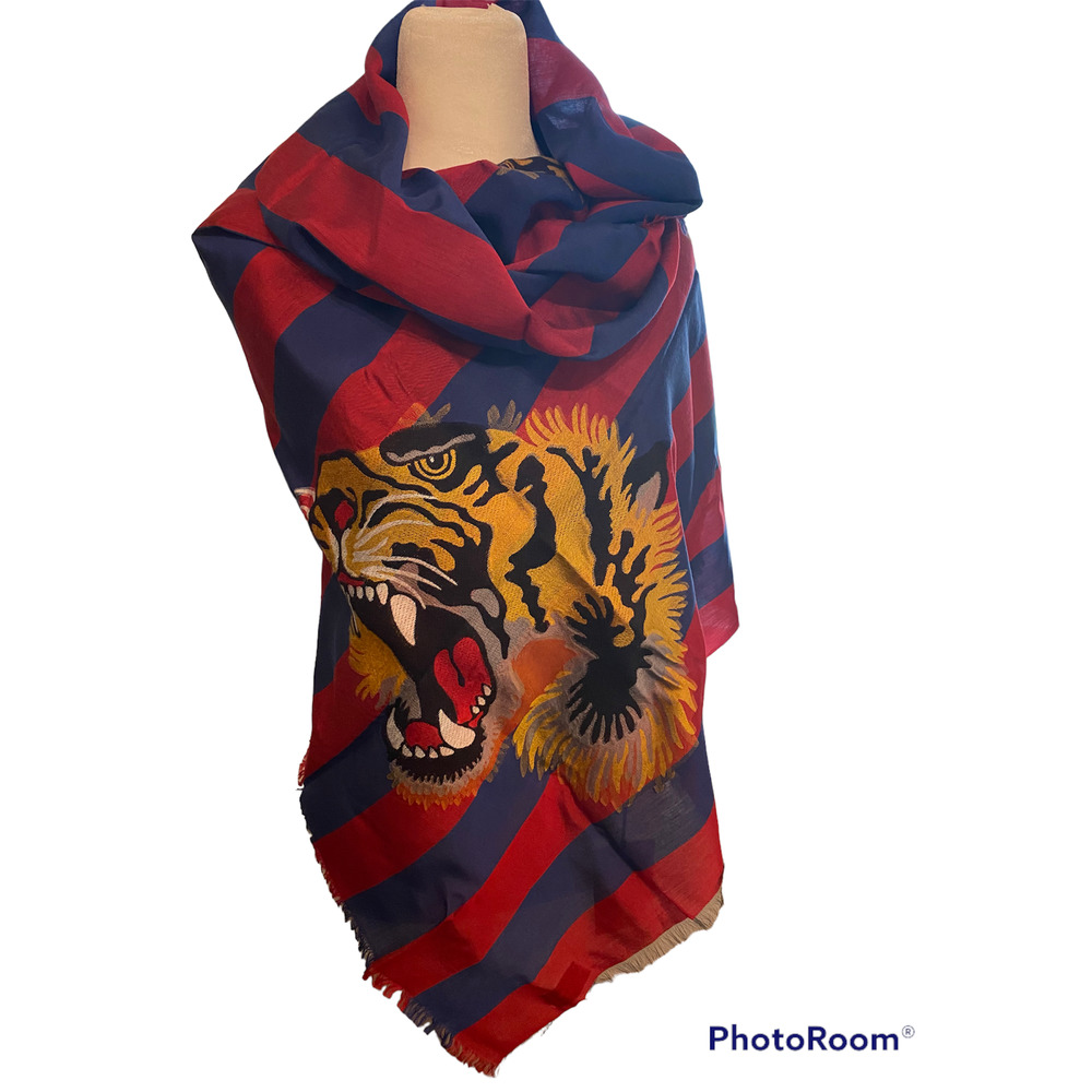 NWT Gucci Shining Tiger Head Red and Blue Stripe Scarf Wrap